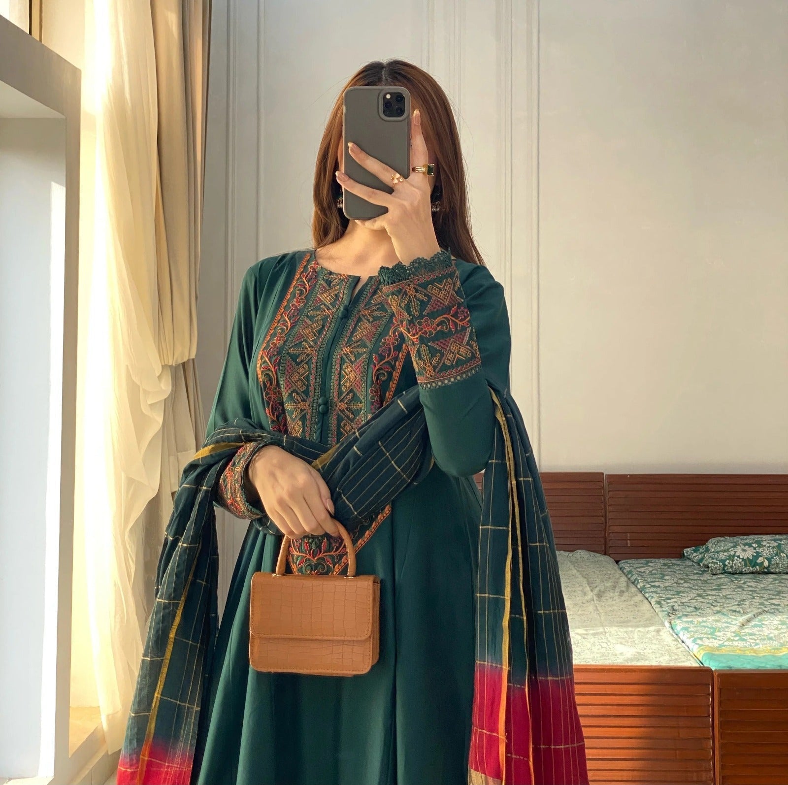 ROYAL green EMBROIDERED 3PC