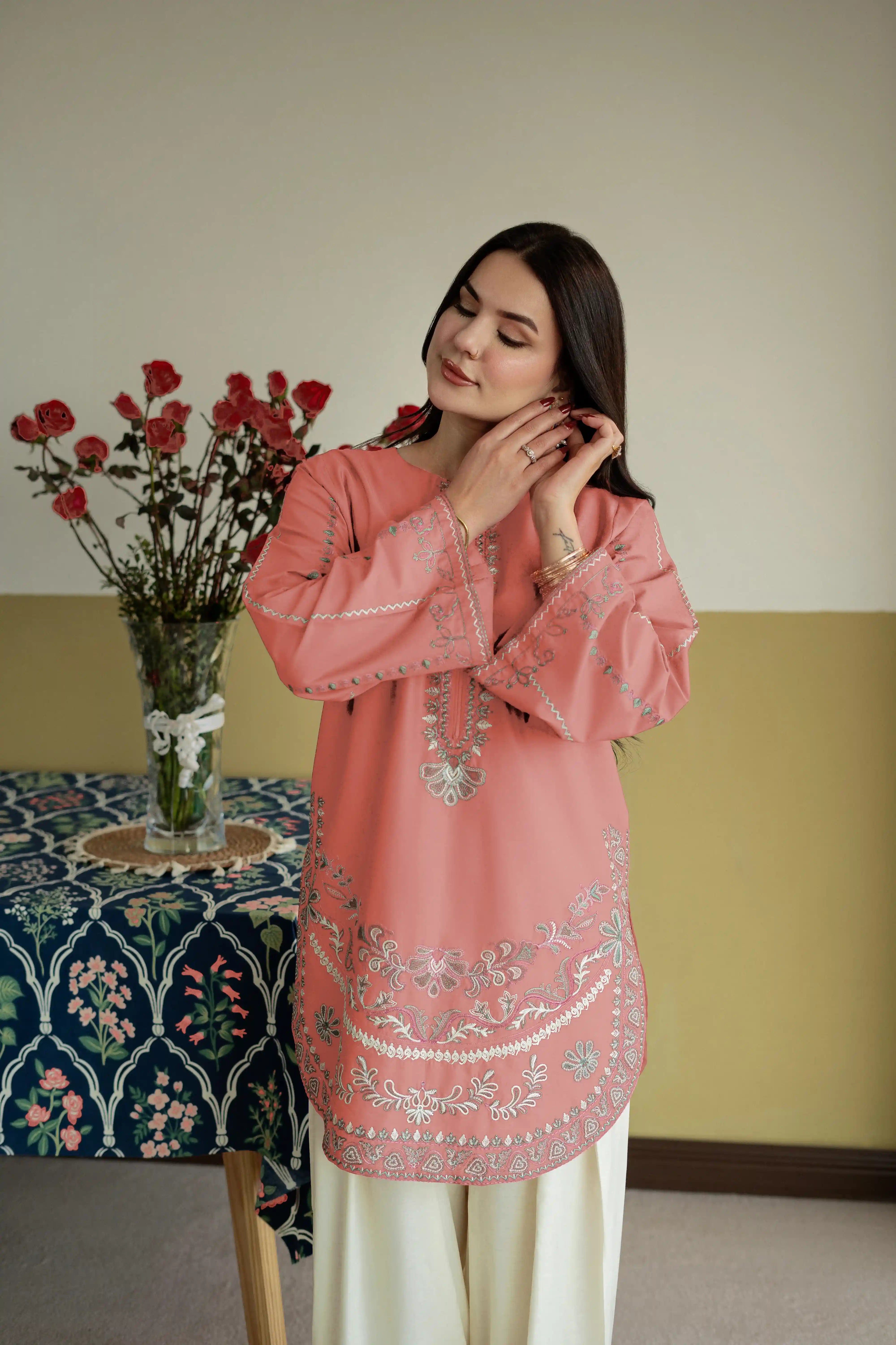 2Pc Eliza Embroidered